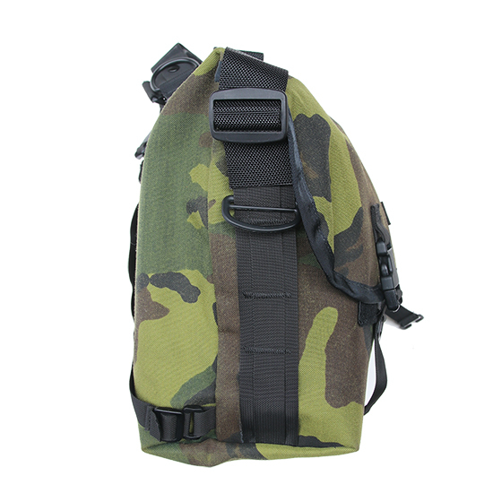 AFFXWRKS メッセンジャーバッグ AFFXWRKS Rabin Messenger Bag Black - メルカリ