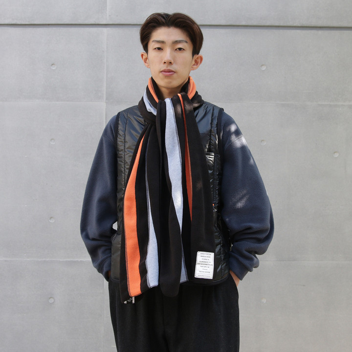 BLOG-PROPS-STORE : Striped Muffler/Levi