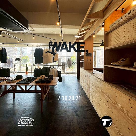 BLOG-PROPS-STORE : WAKE